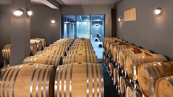 Eclipse Winery Boutique Hotel