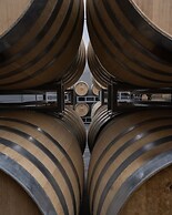 Eclipse Winery Boutique Hotel