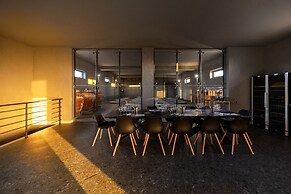 Eclipse Winery Boutique Hotel