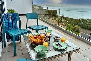 Beach House Overlooking Mount's Bay, No Deposit