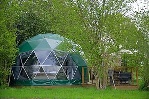 Pet-friendly Chalet in Hoath, No Deposit