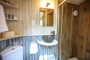 Pet-friendly Chalet in Hoath, No Deposit
