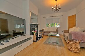 Retreat in Solihull Near NEC Birmingham