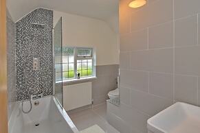 Retreat in Solihull Near NEC Birmingham