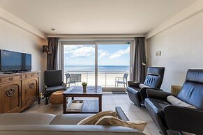 Seafront Apartment in Koksijde