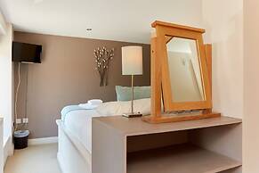 4 Bedroom Cottage in Ashbourne