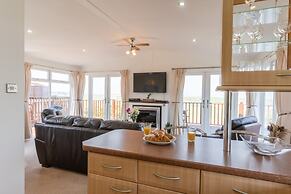 Pet-friendly Chalet in Torpoint, No Deposit