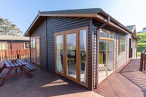Pet-friendly Chalet in Torpoint, No Deposit