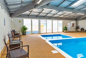 Pet-friendly Chalet in Torpoint, No Deposit