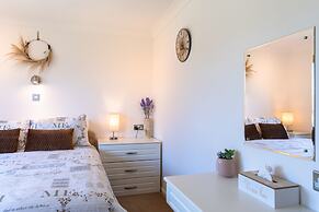 Pet-friendly Chalet in Torpoint, No Deposit
