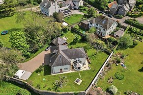 Cottage in Millbrook Near Rame Peninsula