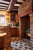 Cottage in Derbyshire With Private Garden