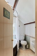 Cottage in Derbyshire With Private Garden