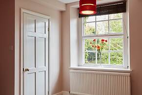 Cottage in Derbyshire With Private Garden