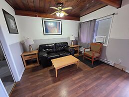 Falcon Nest Motel