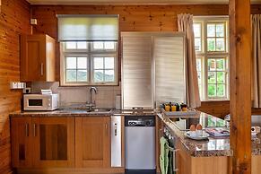 Cottage by Mawddach Trail With Stunning Views