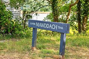 Cottage by Mawddach Trail With Stunning Views