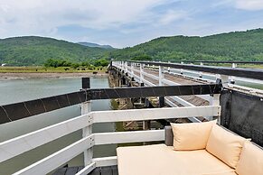 Cottage by Mawddach Trail With Stunning Views