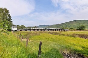 Cottage by Mawddach Trail With Stunning Views