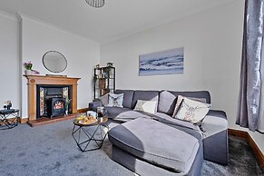 Cottage by Moray Firth With Stunning Views