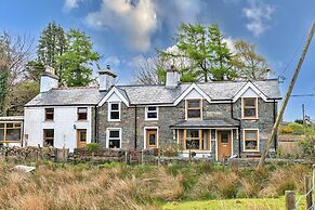 Cottage in Snowdonia With Mountain Views