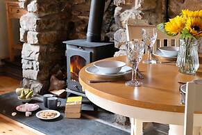 Cottage in Snowdonia With Mountain Views