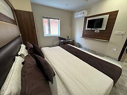 Hotel Dev Rishi By T And M Hotels