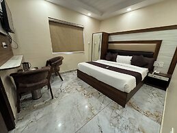 Hotel Dev Rishi By T And M Hotels