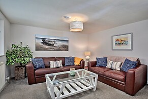 Duplex in Whitby Near the Beach