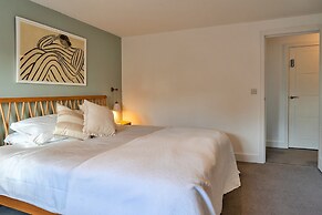 Charming Retreat in Cornwall Near Bude Beaches