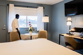 SKKY Hotel