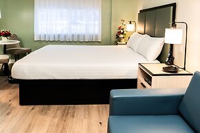 SKKY Hotel