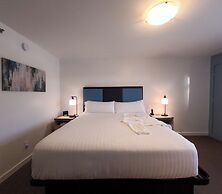 SKKY Hotel