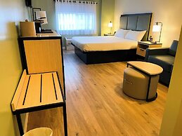 SKKY Hotel