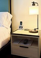 SKKY Hotel
