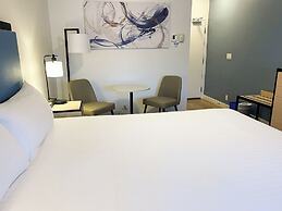 SKKY Hotel