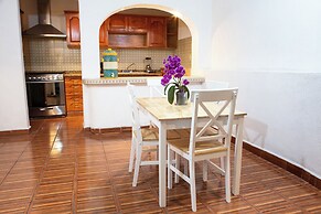 Hikuri House