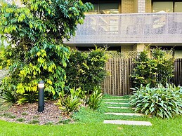 Royal Executive Living Garden Executive