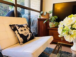 Royal Executive Living Garden Executive