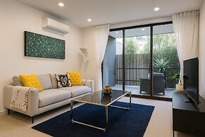 Royal Executive Living Garden Executive