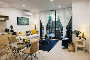 Royal Executive Living Garden Executive