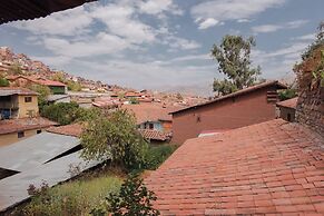 CHARMING WOODEN APART IN CENTRAL CUSCO