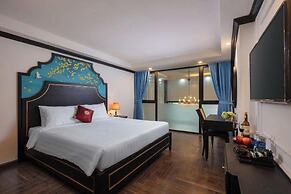 Azen Lakeside Hotel & Travel
