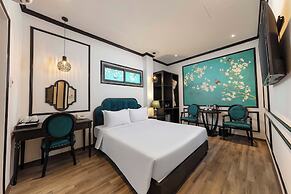 Azen Lakeside Hotel & Travel