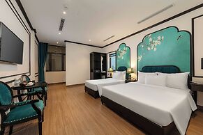 Azen Lakeside Hotel & Travel