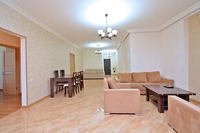 2 bedroom Apartment on Aram street