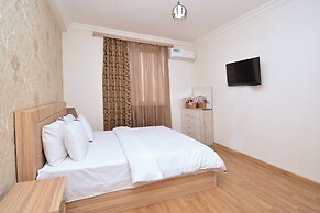 2 bedroom Apartment on Aram street