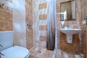 2 bedroom Apartment on Aram street