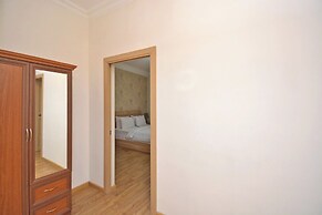 2 bedroom Apartment on Aram street