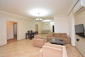 2 bedroom Apartment on Aram street